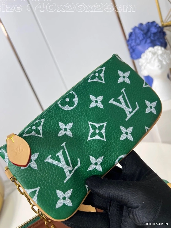 AAA Pruses Bags 40 Louis Vuitton SPEEDY 0810